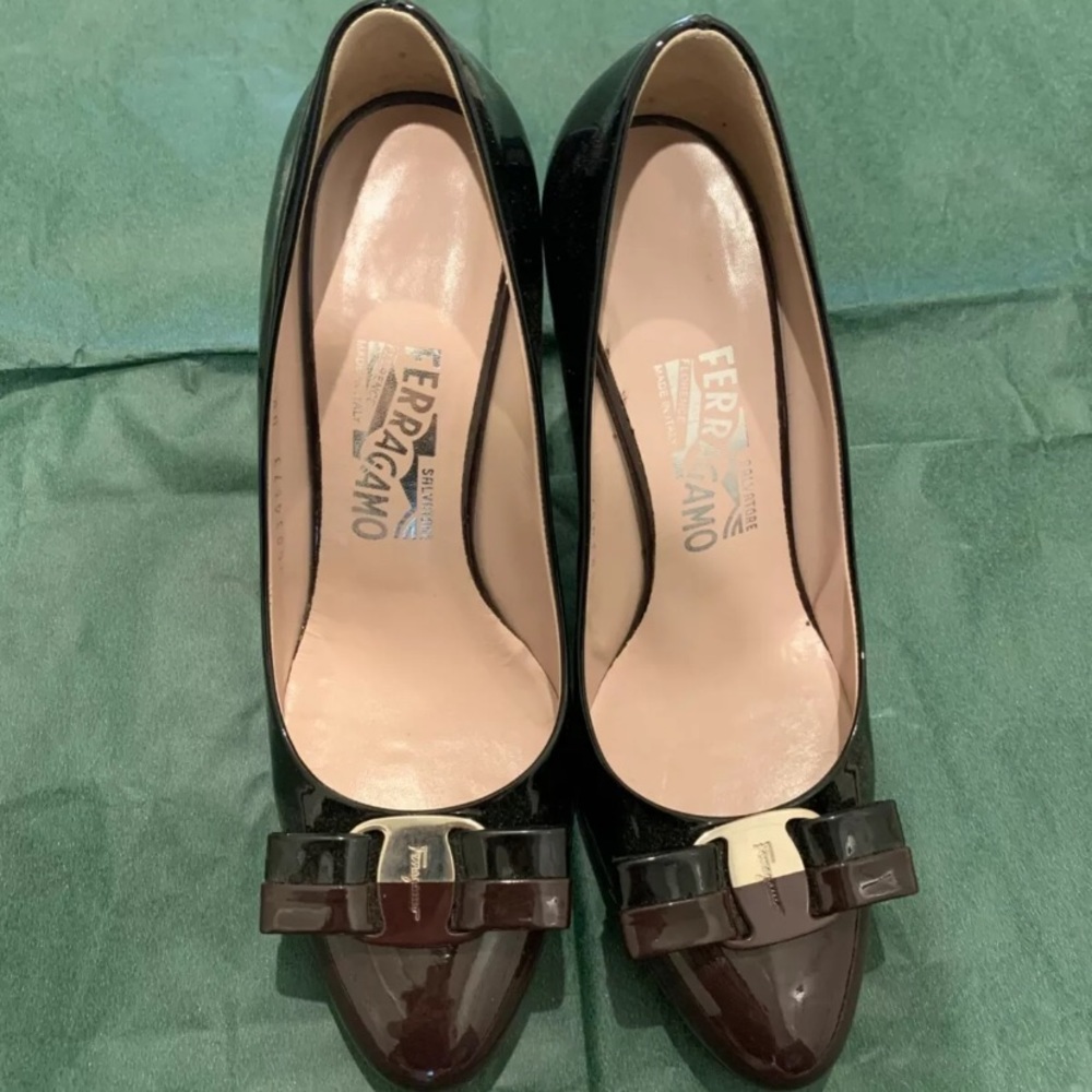 Salvatore Ferragamo two-tone Patent Leather Pumps